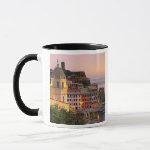 Taza Ciudad en la ladera de Vernazza por la noche, Cinq