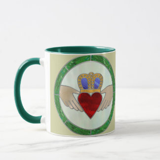 Taza Claddagh irlandés