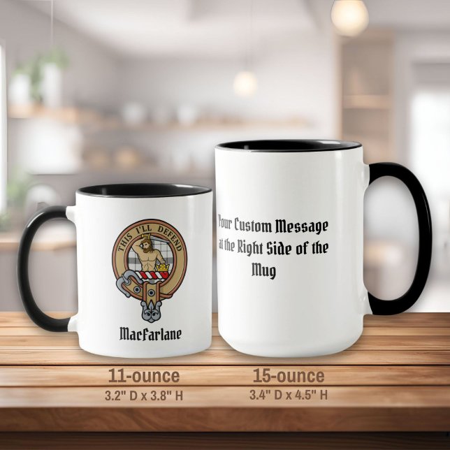 Taza Clan MacFarlane Escudo sobre el tartán blanco y ne (Subido por el creador)