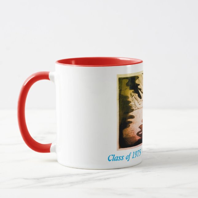 Taza Clase Antonia de 1975 - 50 años de reunión Red Mug (Izquierda)