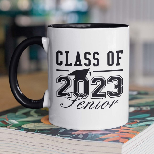 Taza Clase de 2023 superior (Subido por el creador)