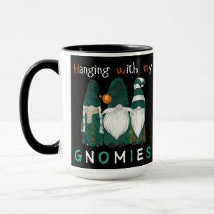 Taza Colgando con mis gnomías