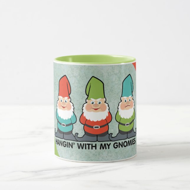 Taza Colgando con mis homies gnomos (Centro)