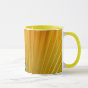 Taza coloridas hojas de palma de Petr Kratochvil mug
