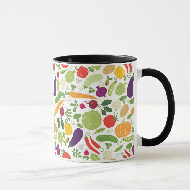 Taza Comida en un fondo blanco (Derecha)