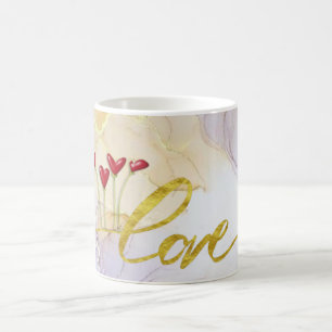 Taza con amor y corazones