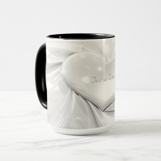 Taza con Corazón de Crema Blanca Elegante (Anverso izquierdo)