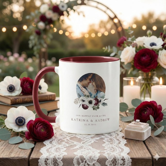 Taza con foto de flores en acuarela (This beautiful personalized photo mug would make a wonderful wedding gift! )