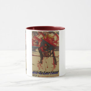 Taza con los ojos cerrados