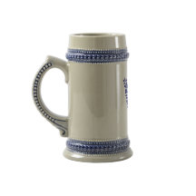 Taza con monograma de letra W floral azul