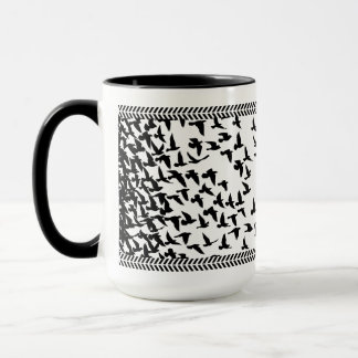 taza con pájaros en blanco y negro, estilo clásico