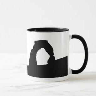 Taza con Silueta del Arco Delicado