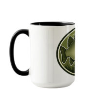 Taza con un logotipo de lubina de boca pequeña