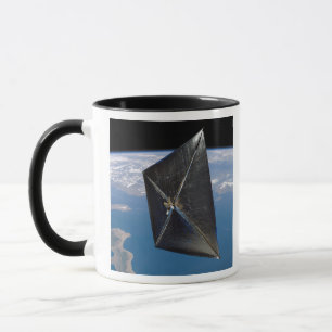 Taza Concepto artístico de NanoSail-D en el espacio