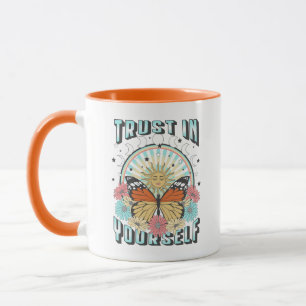 Taza Confiar en ti mismo Sol celeste y mariposa