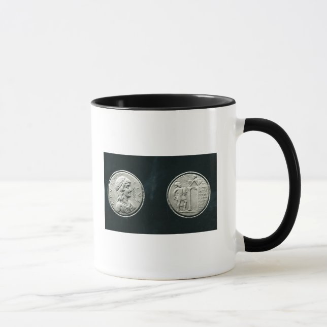 Taza Contorniate que representa Apuleius y (Derecha)