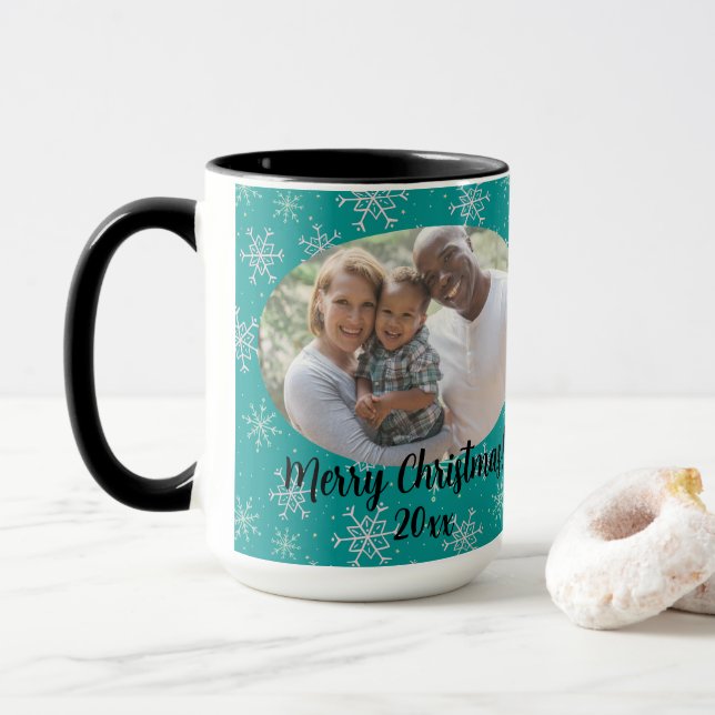Taza Copos de nieve blancos y Aqua pintados a mano en f (Con donut)