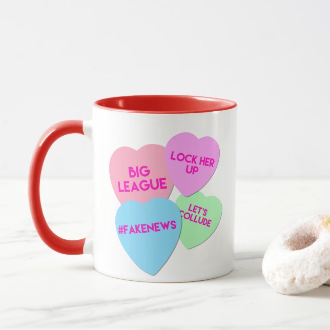 Taza Corazones del caramelo de Trumpism de la tarjeta (Con donut)