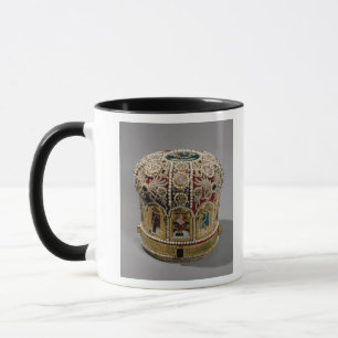 Taza Corona del inglete fijada con las perlas y muy