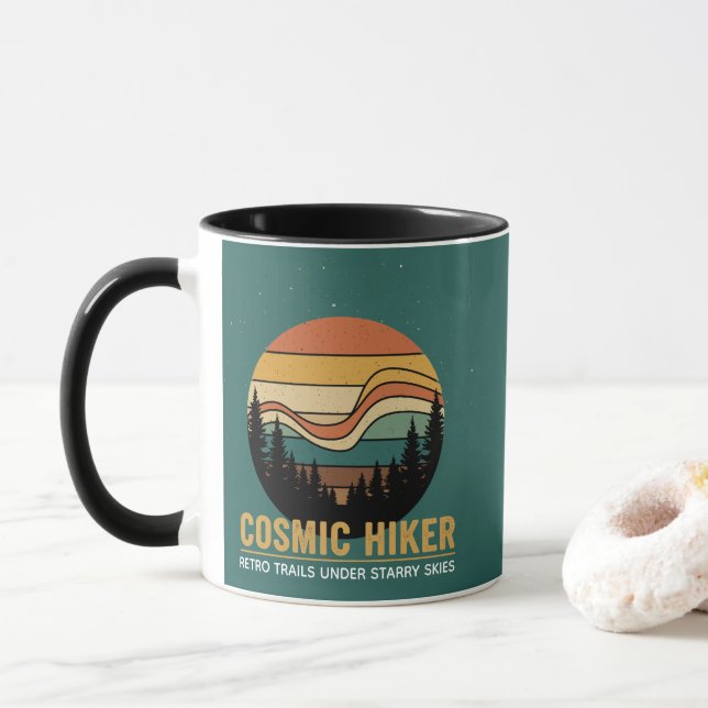 Taza Cosmic Hiker Retro 70s Sunset Space Forest Stars (Con donut)
