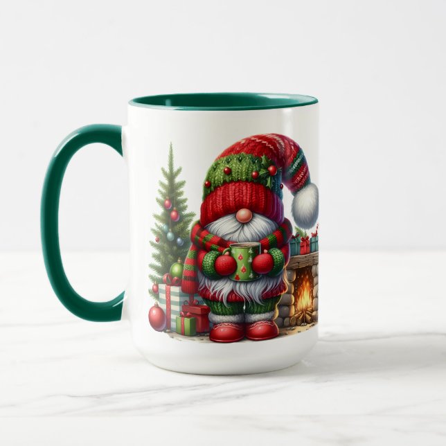 Taza Cozy Christmas Gnome Art – Festive Holiday (Izquierda)
