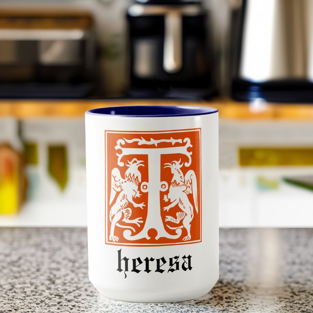 Taza Criaturas míticas del siglo XVI Capital decorativa (Subido por el creador)