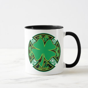 Taza Cruz irlandesa del trébol