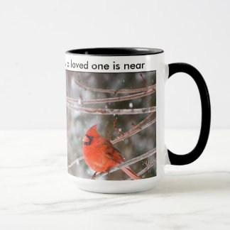 Taza Cuando aparece un cardenal, amado está cerca