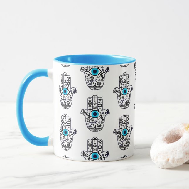 Taza Cubriendo todas las bases Hamsa Hand (Con donut)