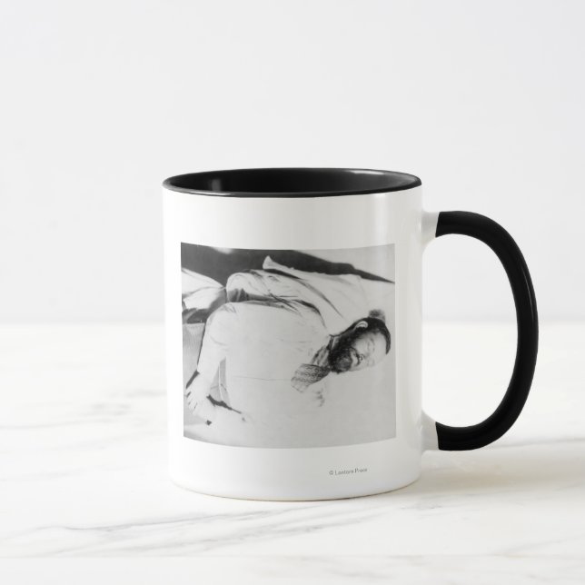 Taza Cuerpo muerto de Jesse James Fotografía (Derecha)