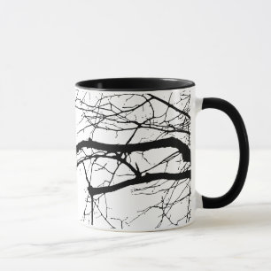 Taza Cuervo en el árbol