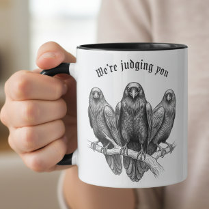 Taza Cuervos juzgando academia oscura gótica