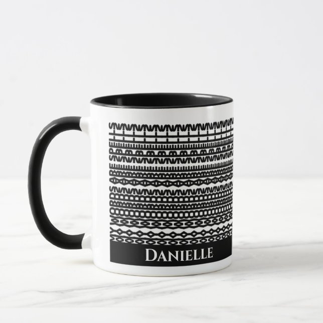 Taza Custom Mug with Hidden Text in Geometric Pattern (Izquierda)