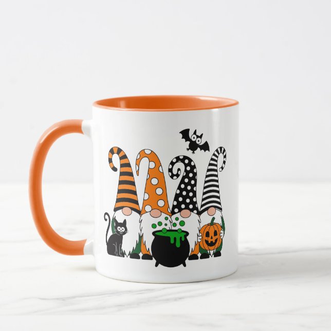 Taza Cute Halloween Gnomes with Cauldron and Pumpkin (Izquierda)