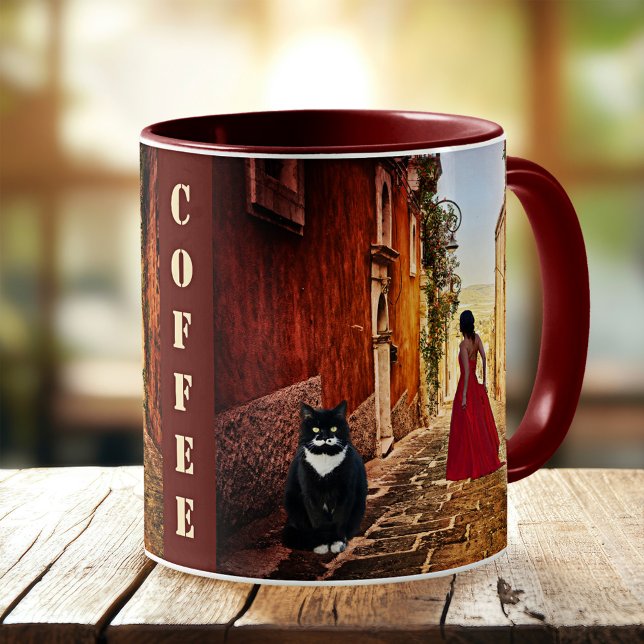 Taza Dama Bella Artes en un gato rojo (Coffee mug featuring a painting of a lady in red with a cute big tuxedo cat in an Italian village)