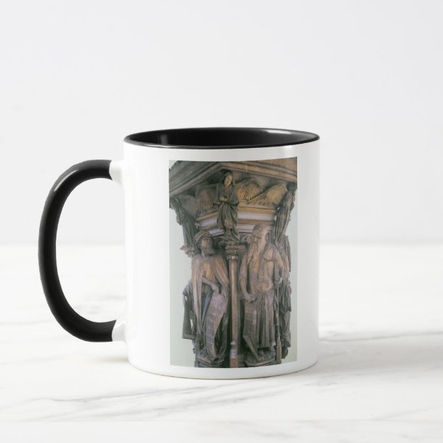 Taza Daniel e Isaías en conflicto, pedestal hexagonal (Izquierda)