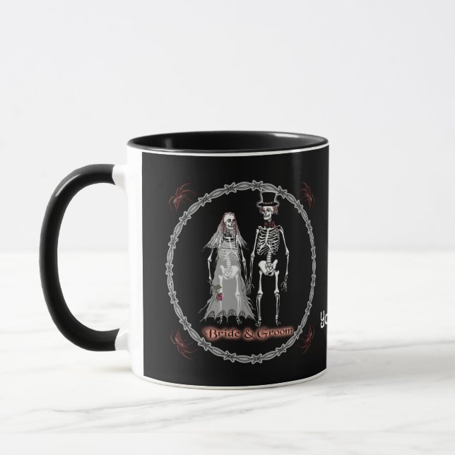 Taza de boda de esqueleto gótico (Izquierda)