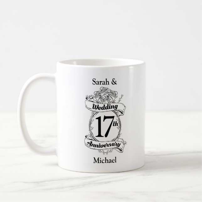 Taza De Café 17° Aniversario Boda Rosas blancas y negras (Izquierda)
