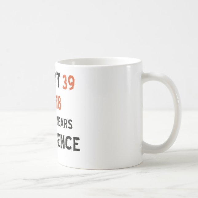 Taza De Café 39.os diseños del cumpleaños (Derecha)