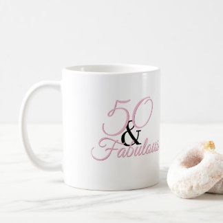 Taza De Café 50 y fabuloso | Cumpleaños Rosado