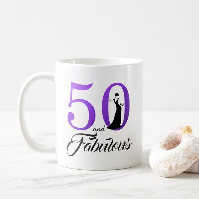 Taza De Café 50 y fabuloso Relieve metalizado púrpura 50 cumple (Con donut)