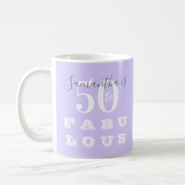 Taza De Café 50th Birthday 50 fabulous Lilac Personalized (Izquierda)