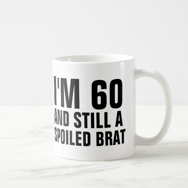 TAZA DE CAFÉ 60.º CUMPLEAÑOS FUNNY CAFFEE BRAT (Derecha)