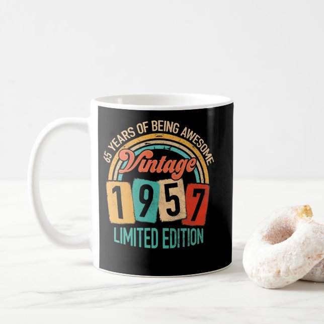 Taza De Café 65 Años De Edad Increíble En 1957 65º Cumpleaños (Con donut)