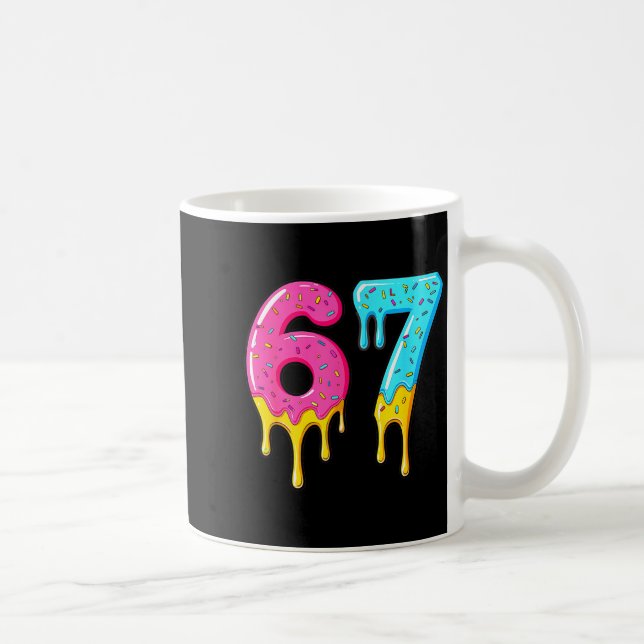 Taza De Café 67 Baseball 101 Apparel Youth Drip Meme  (Derecha)