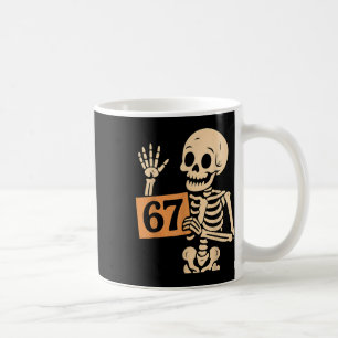 Taza De Café 67 Humor de meme 6-7 Esqueleto divertido Seis Siet