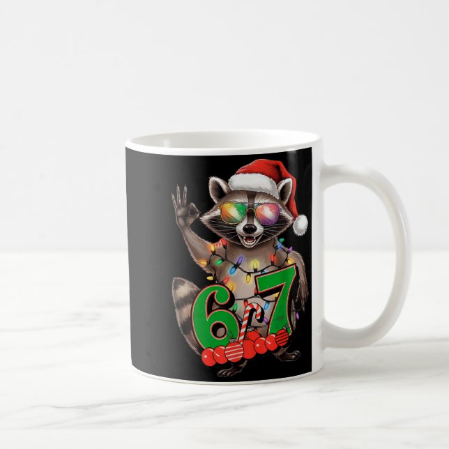 Taza De Café 67 Navidad Mapache Divertido Festivo 6-7 Meme Chic (Derecha)