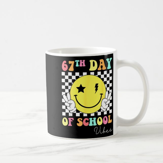 Taza De Café 67th Day Of School Smile Face 67 Six Seven Meme Gi (Derecha)