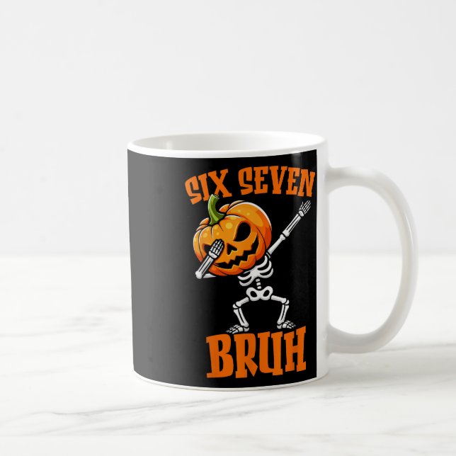 Taza De Café 6 7 Halloween 67 Meme Seis Siete Dabbing Gen Alpha (Derecha)