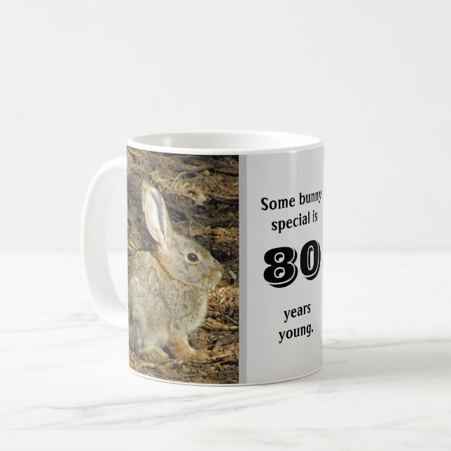 Taza De Café 80 años joven conejo cutáneo foto 80º cumpleaños (Anverso izquierdo)
